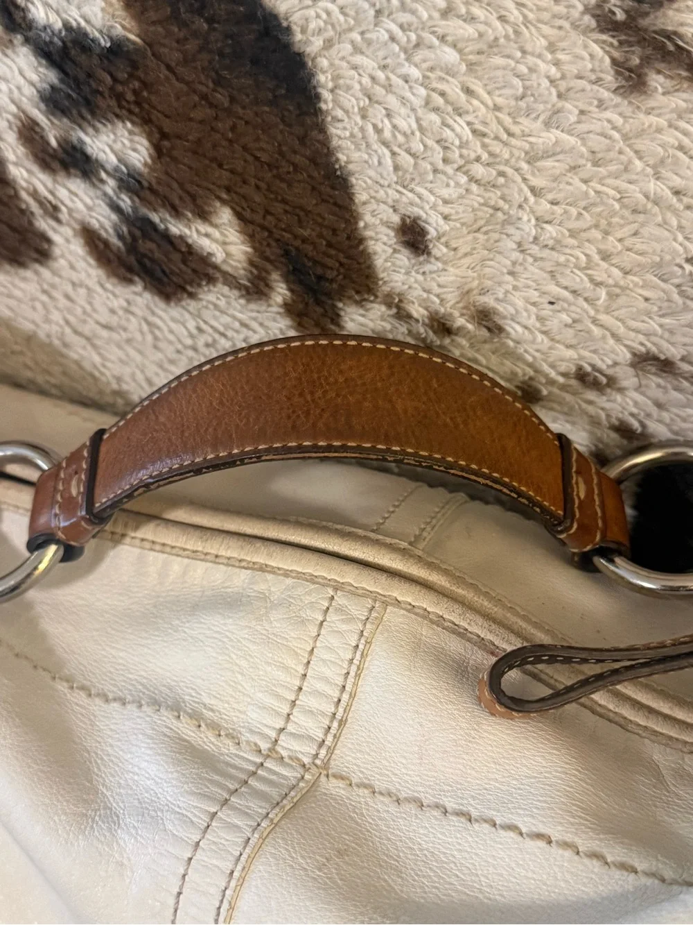 Coach Women’s Cream White Leather Soho Hobo Bag with camel strap Y2K